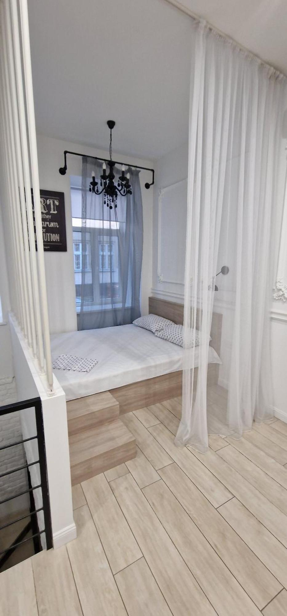 Чорно -Білий Люкс В Центрі Apartment Lviv Ngoại thất bức ảnh