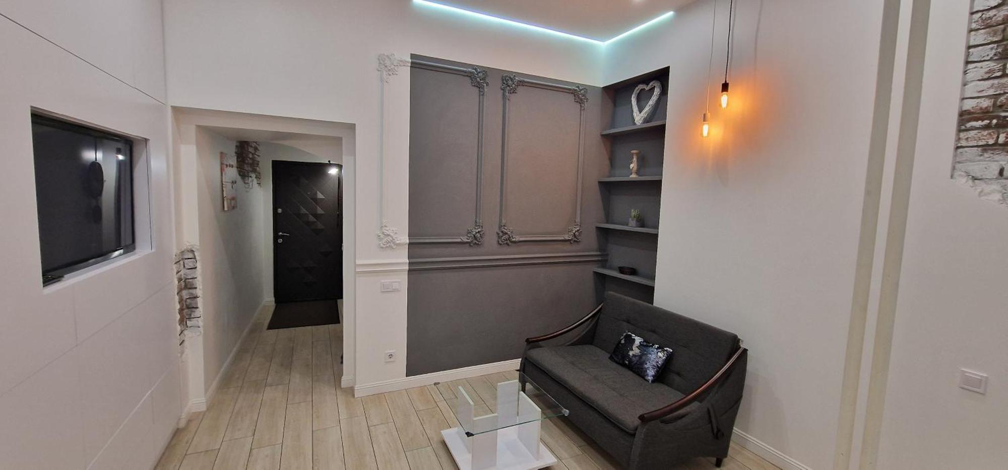 Чорно -Білий Люкс В Центрі Apartment Lviv Ngoại thất bức ảnh