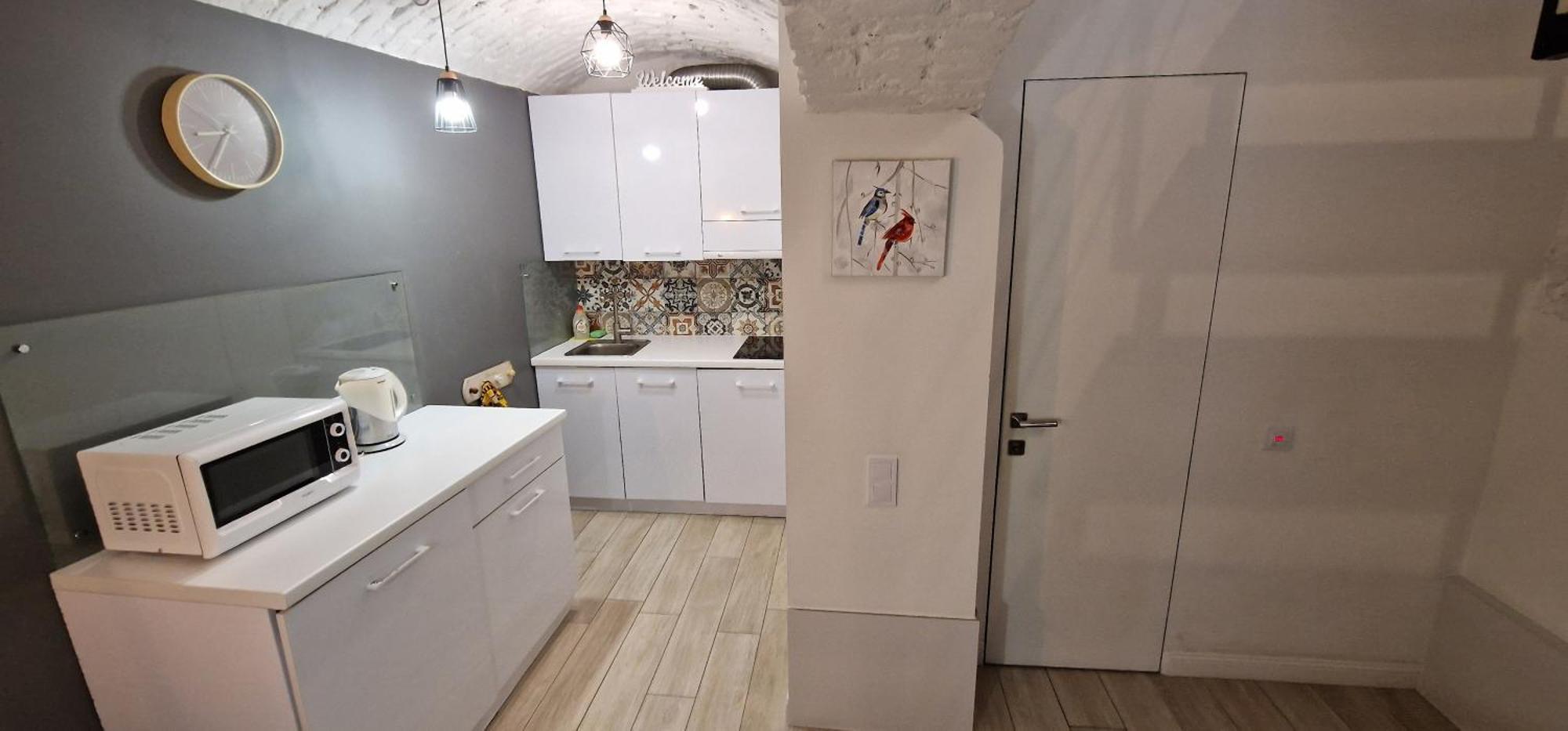 Чорно -Білий Люкс В Центрі Apartment Lviv Ngoại thất bức ảnh
